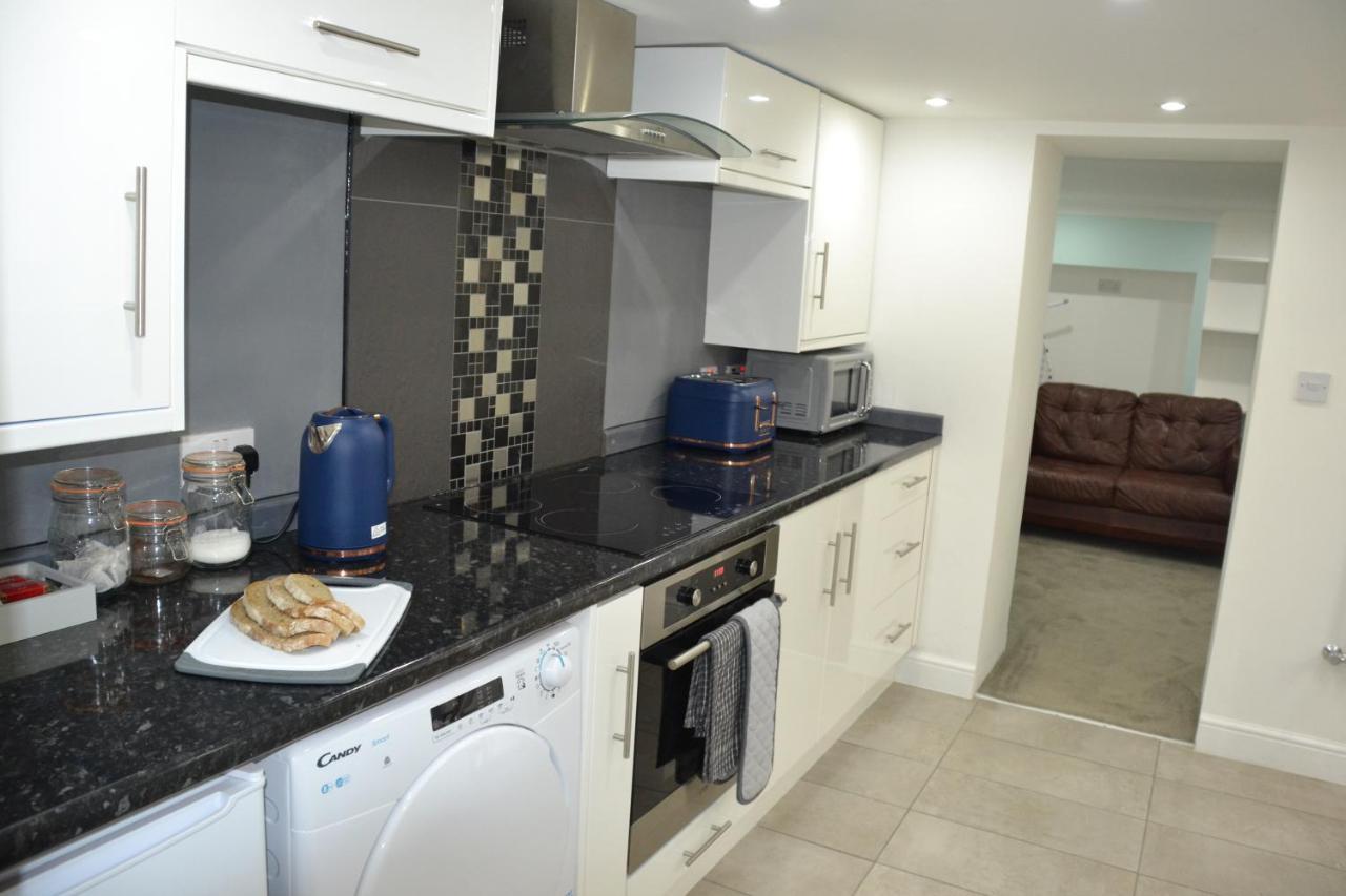 Willow Tree 1 Bed Apartment - Stayseekers 索尔兹伯里 外观 照片