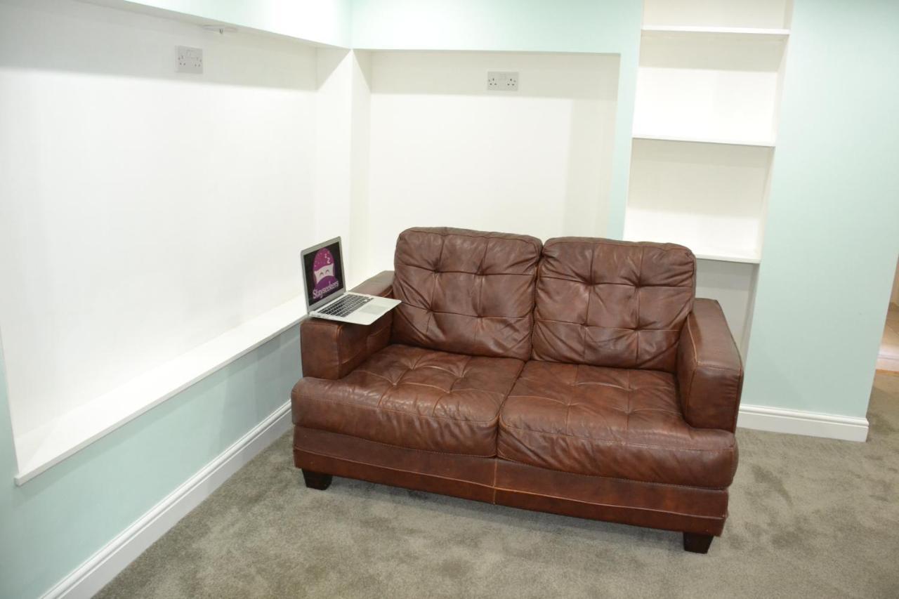 Willow Tree 1 Bed Apartment - Stayseekers 索尔兹伯里 外观 照片